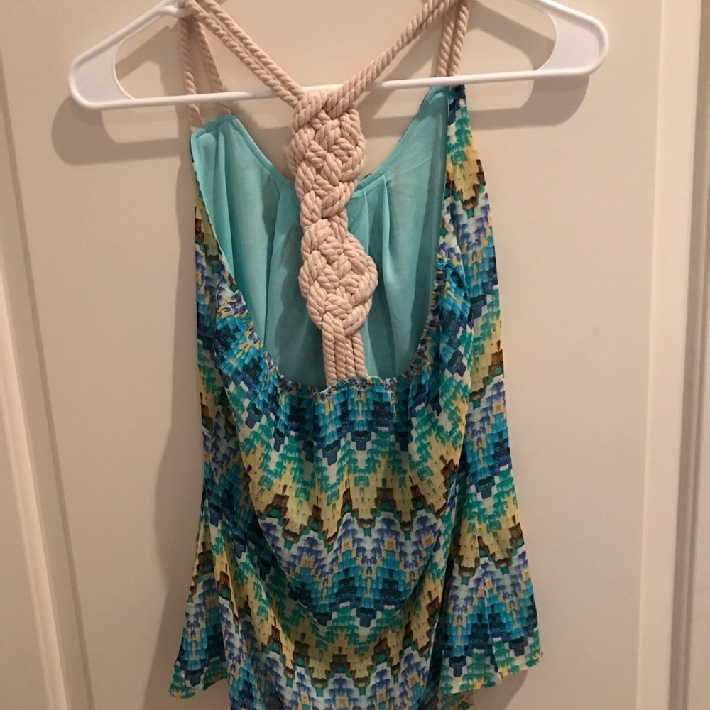 Patterned Rope Strap Tank Top - Picture 2 of 3